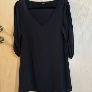 Women’s Navy V-neck polyester dress. 3/4 open sleeve. Size L